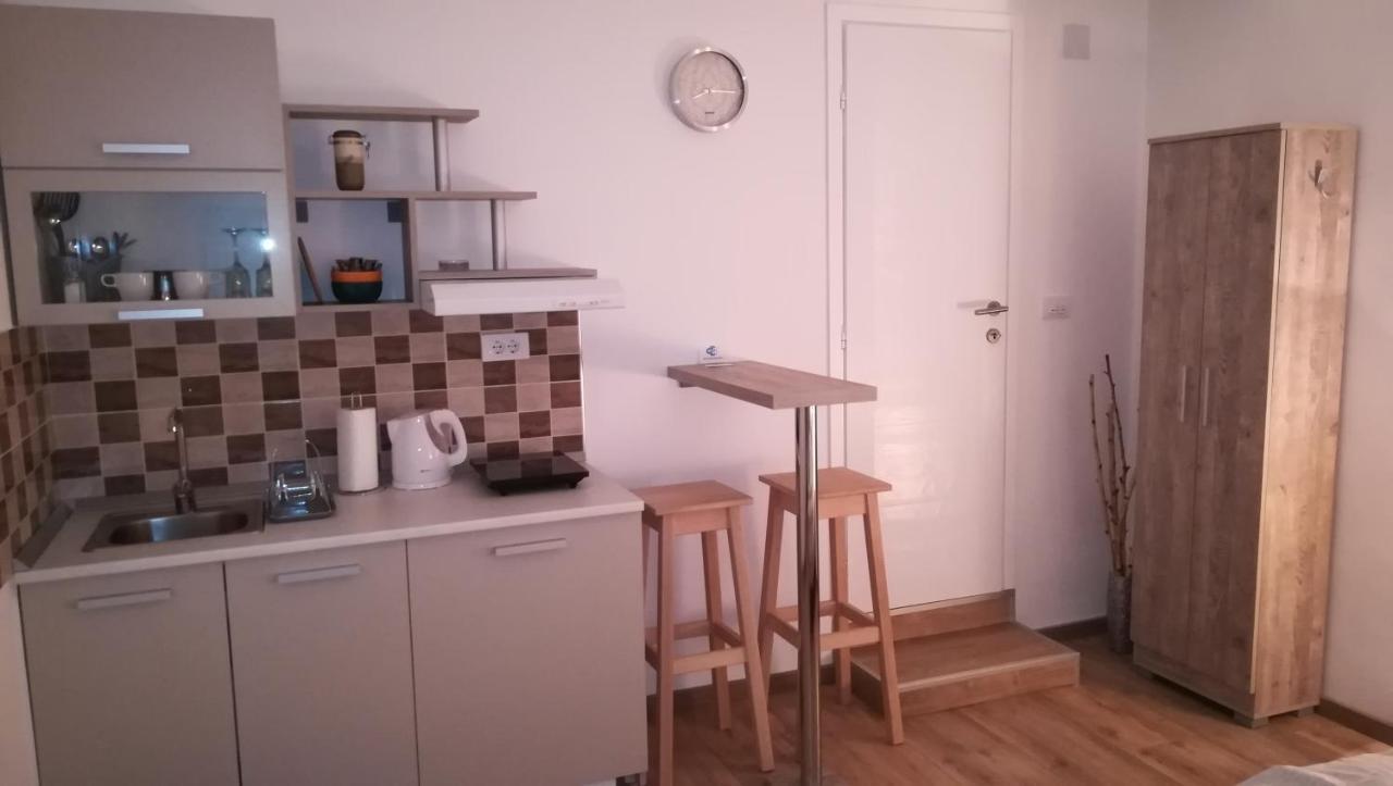 M4U Apartments Ni Buitenkant foto