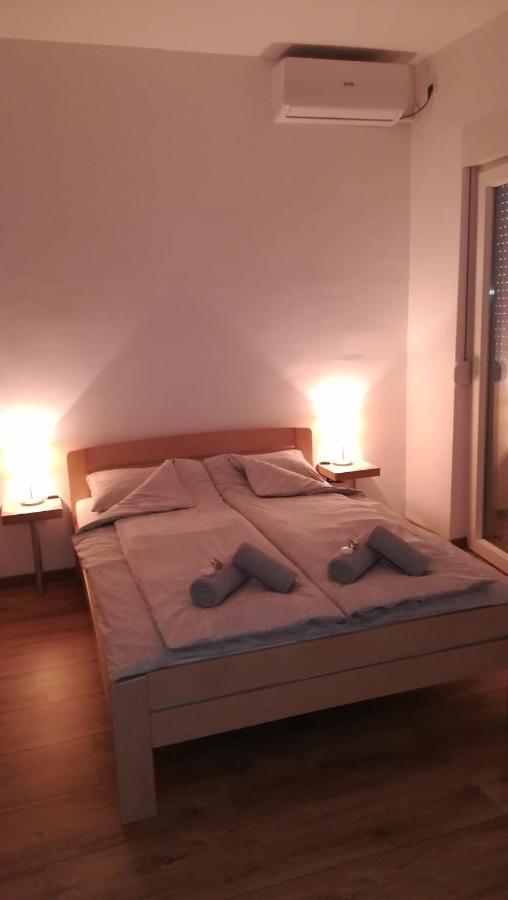 M4U Apartments Ni Buitenkant foto