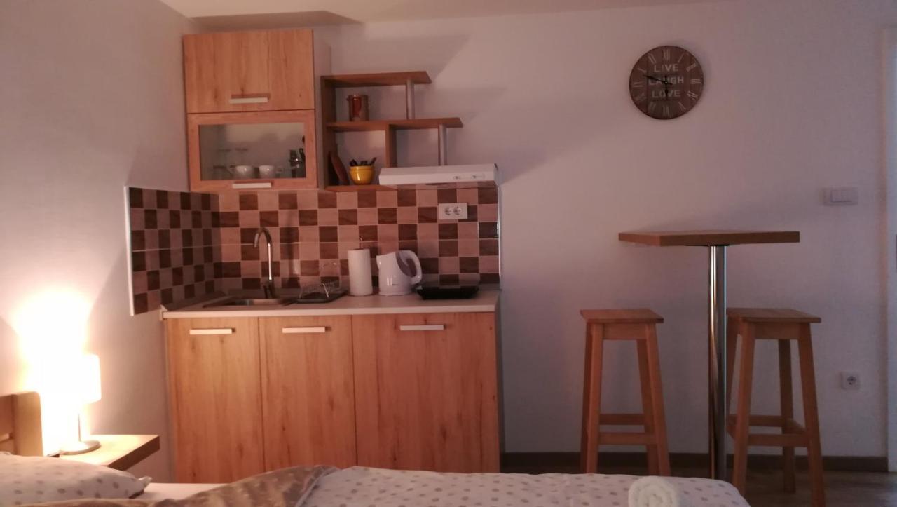 M4U Apartments Ni Buitenkant foto
