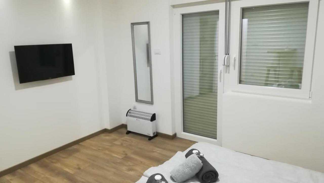 M4U Apartments Ni Buitenkant foto