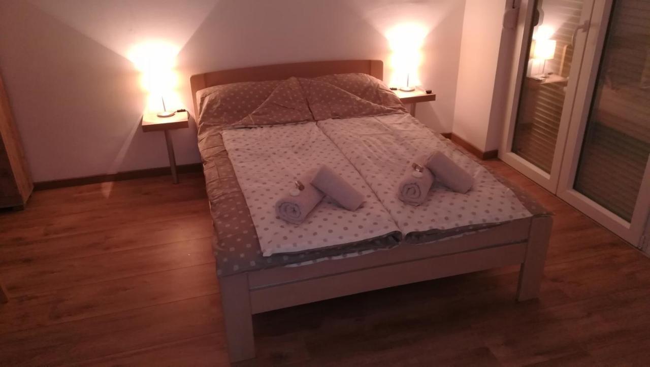 M4U Apartments Ni Buitenkant foto
