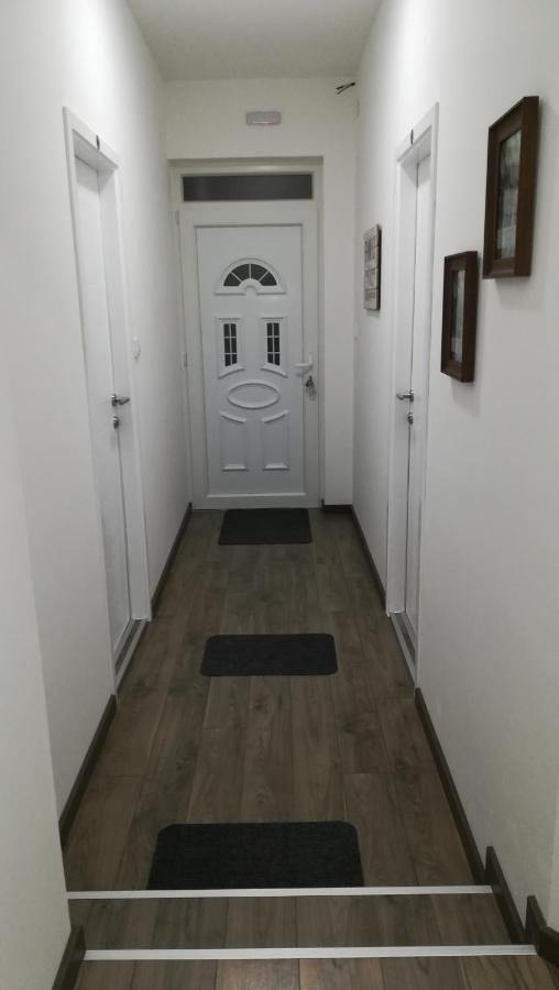 M4U Apartments Ni Buitenkant foto