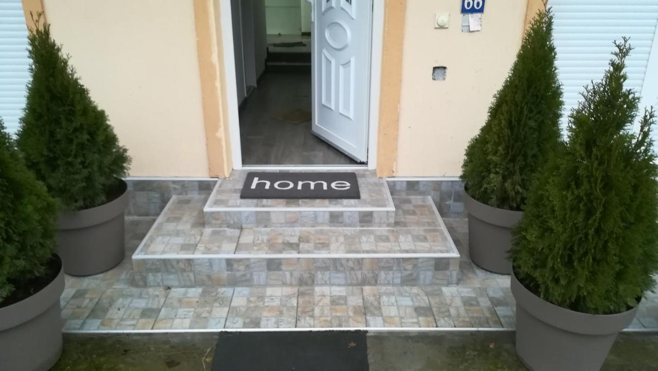 M4U Apartments Ni Buitenkant foto
