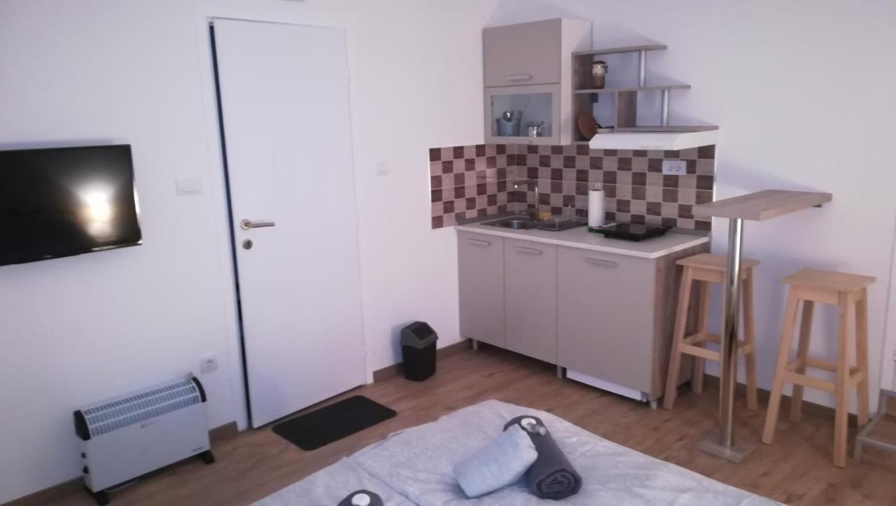 M4U Apartments Ni Buitenkant foto