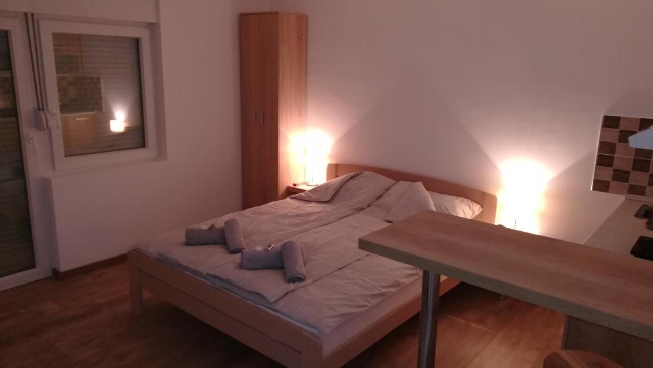 M4U Apartments Ni Buitenkant foto