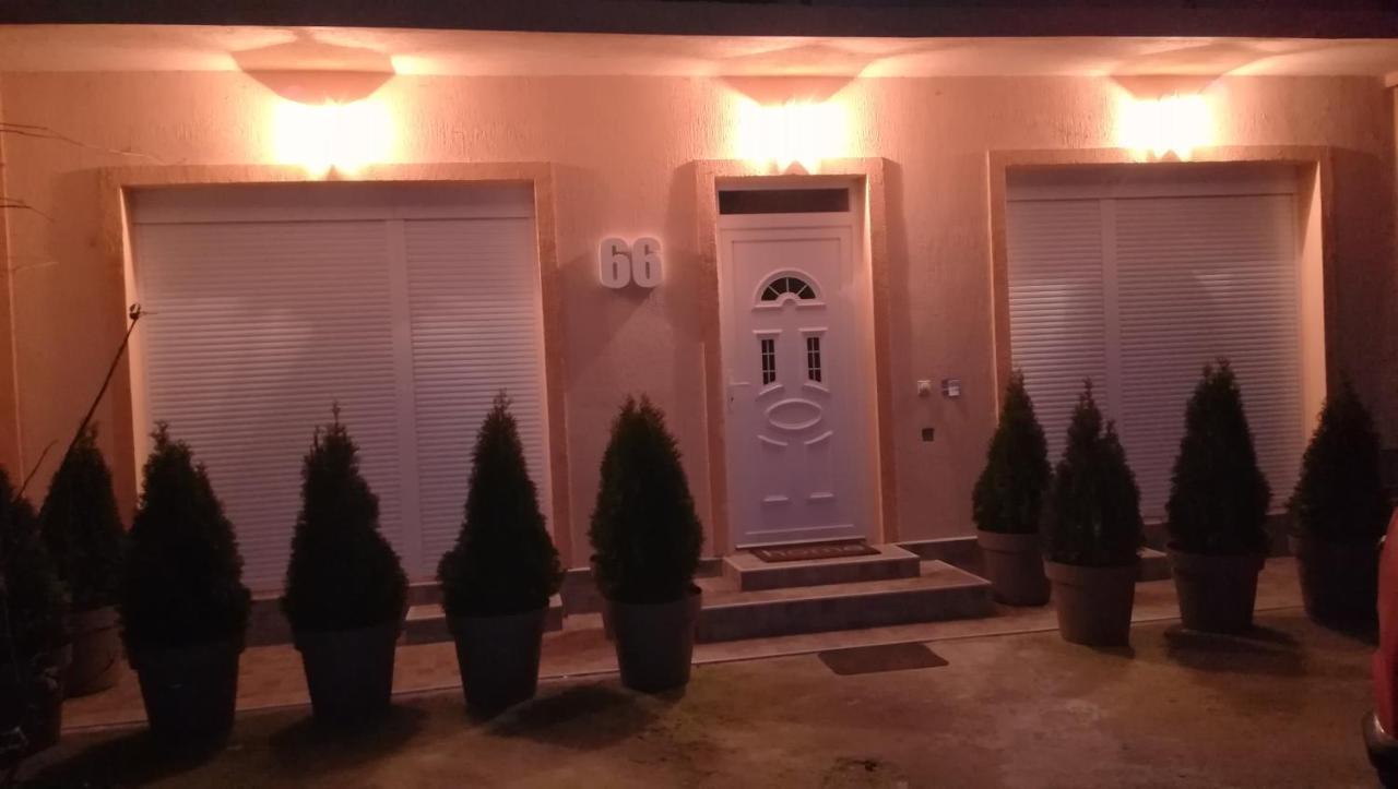 M4U Apartments Ni Buitenkant foto