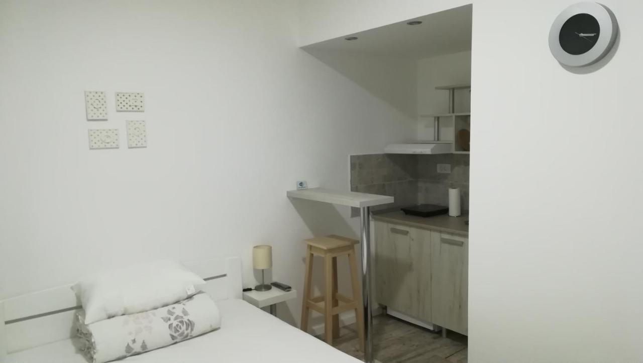 M4U Apartments Ni Buitenkant foto