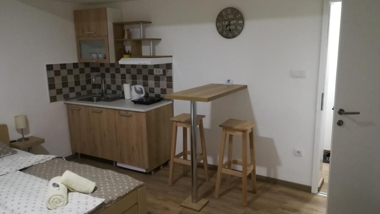 M4U Apartments Ni Buitenkant foto