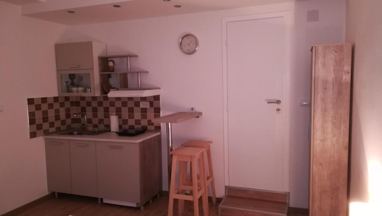 M4U Apartments Ni Buitenkant foto