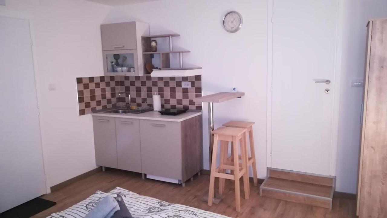 M4U Apartments Ni Buitenkant foto