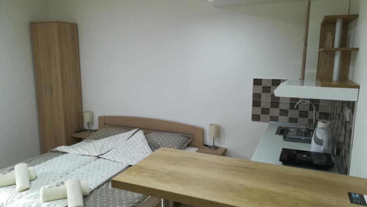 M4U Apartments Ni Buitenkant foto